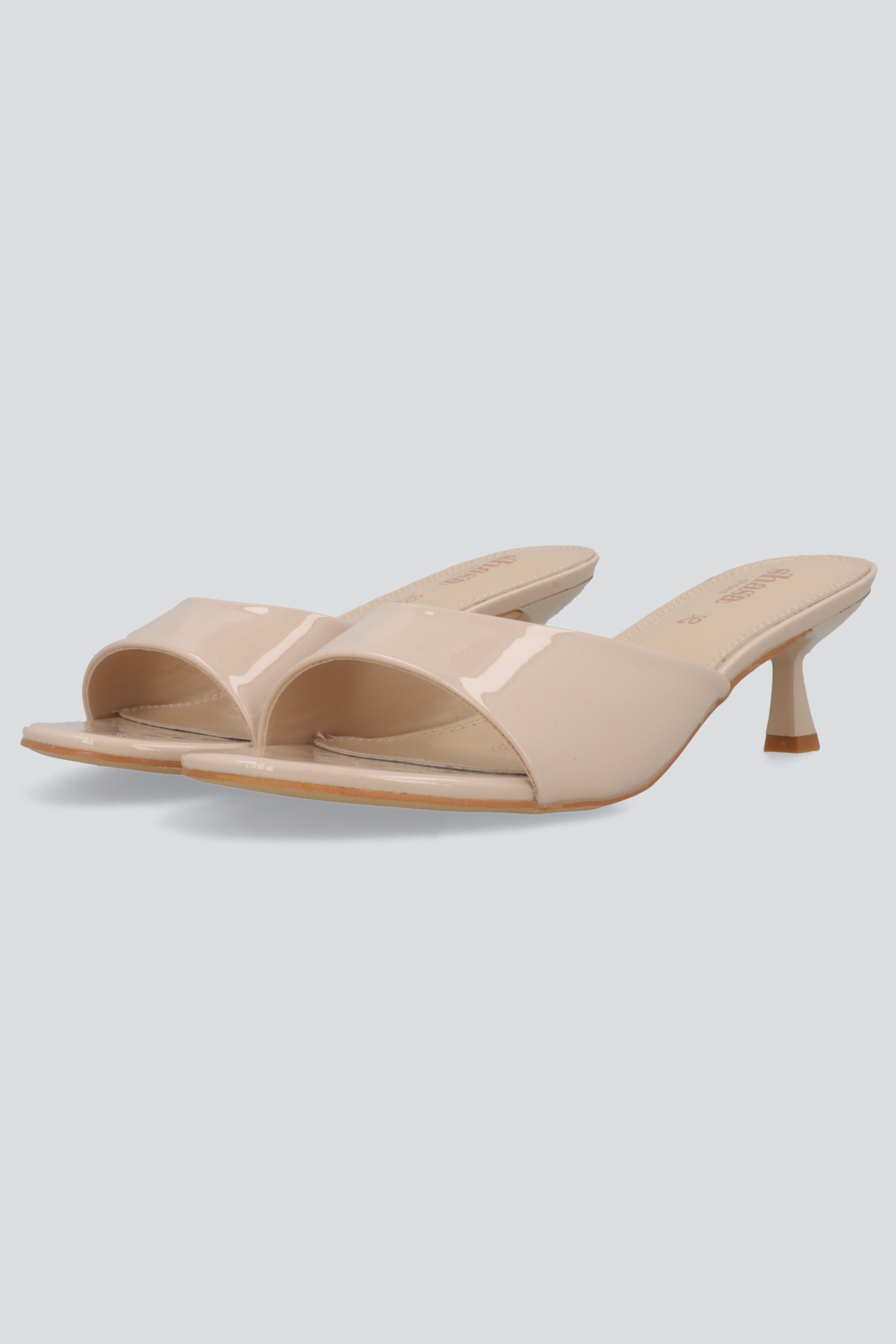 Tacon kitten mula peep toe