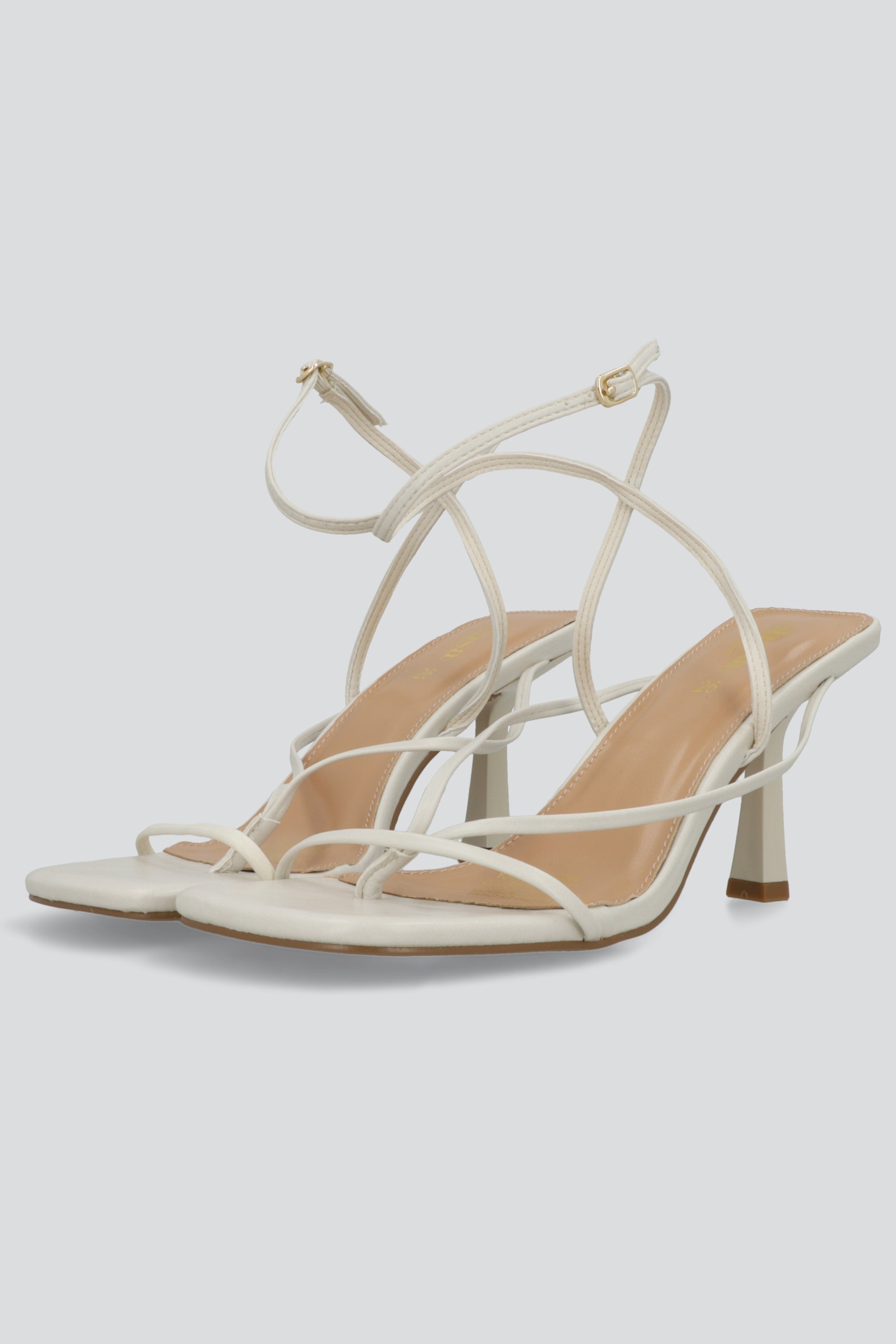 Thin strap toe heel