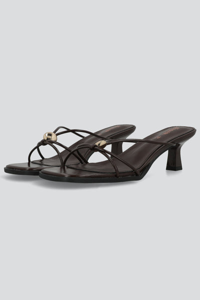 Kitten heel awaits metallic