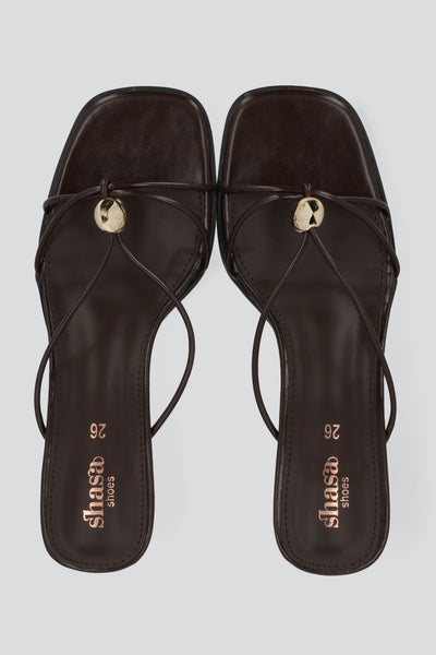 Kitten heel awaits metallic