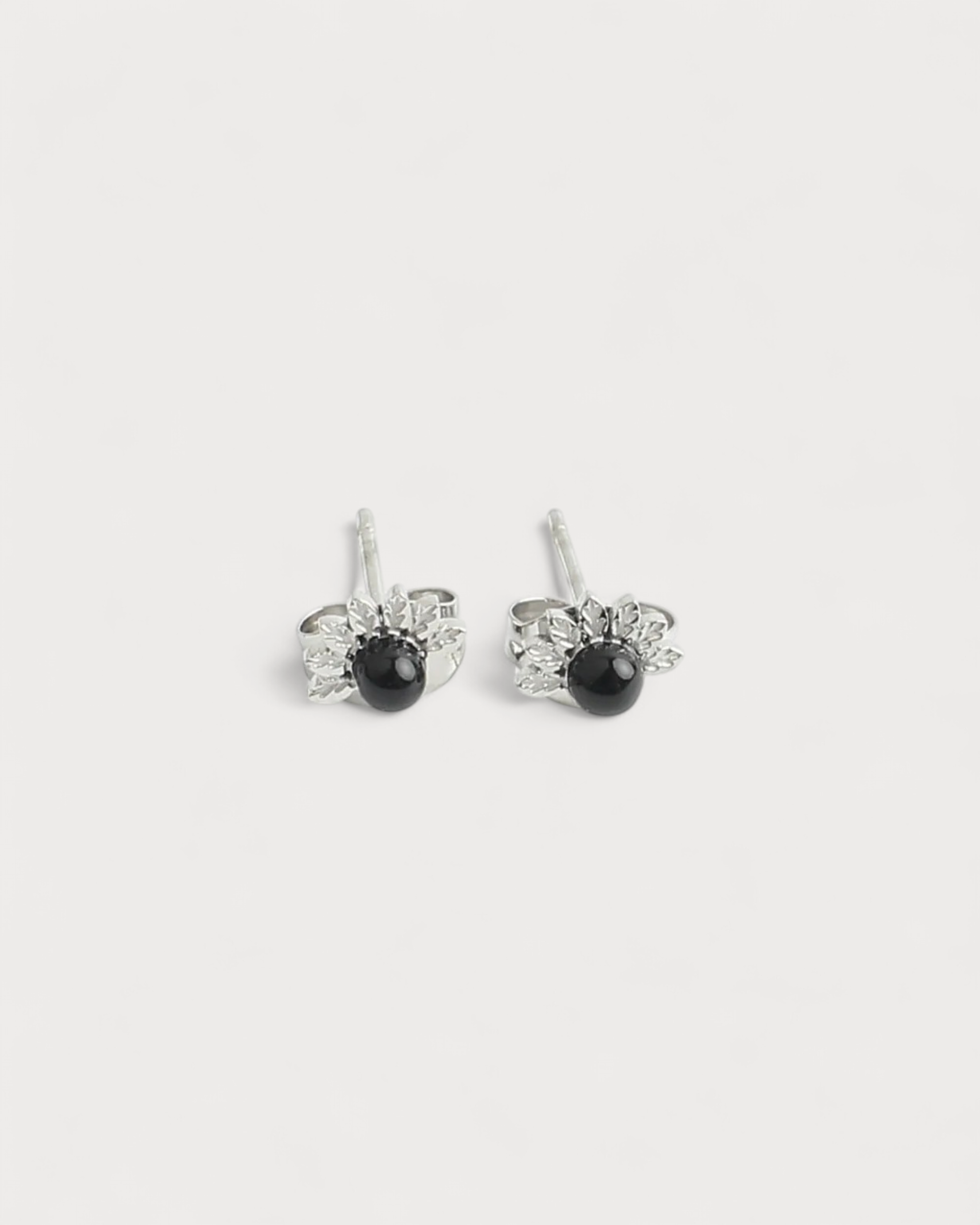 Nadia - Stud - Earrings - Stainless steel