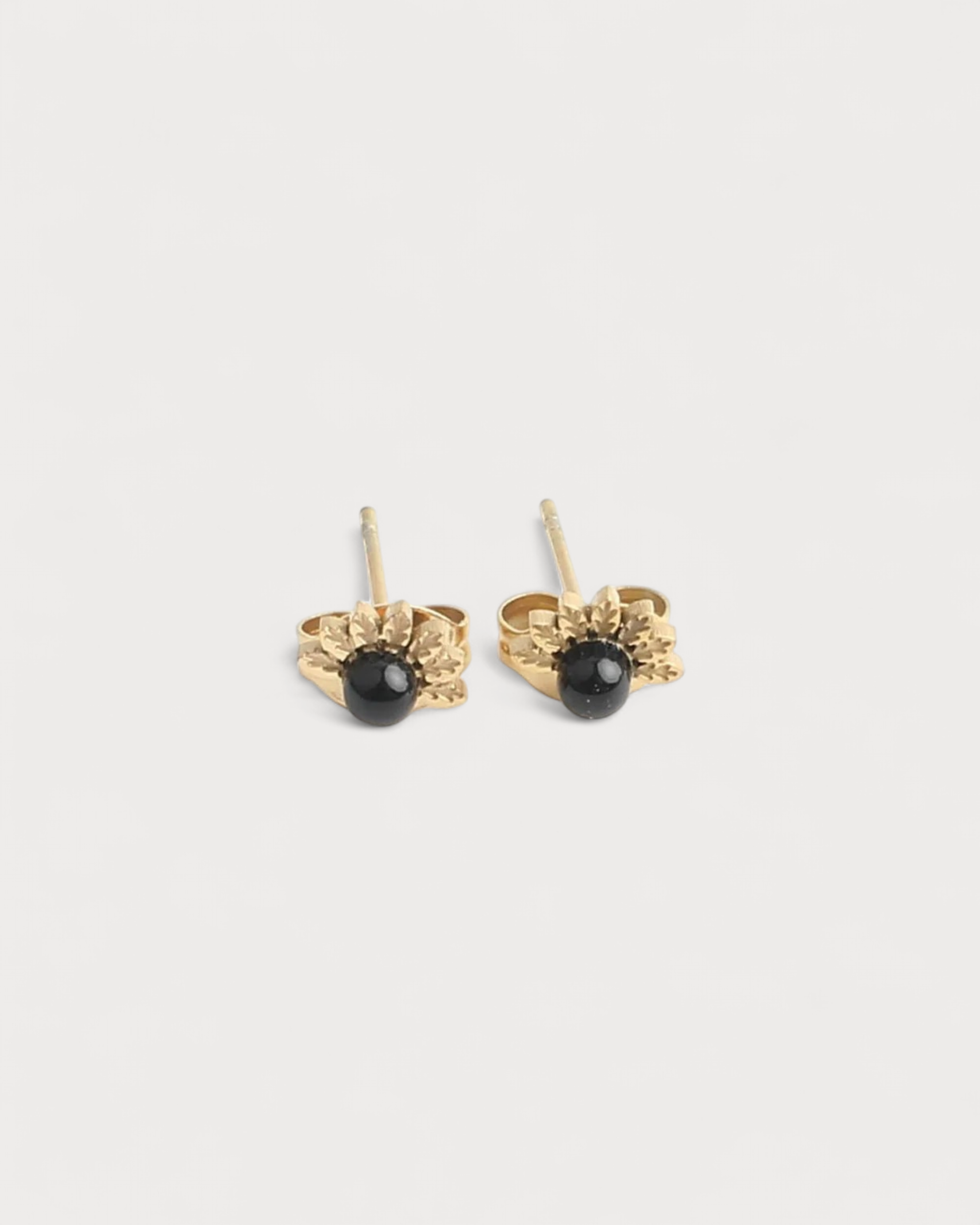 Nadia - Stud - Earrings - Stainless steel